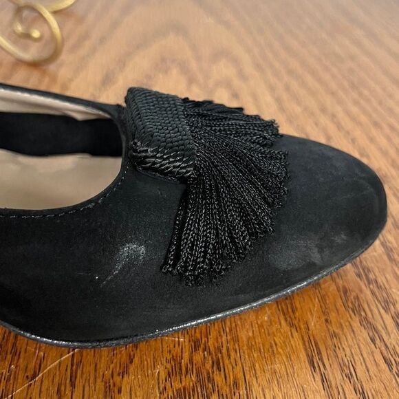 Salvatore Ferragamo Low Heel Tassel 7.5 B Suede Heels - Picture 8 of 12